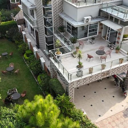 Canadian Inn Исламабад Экстерьер фото