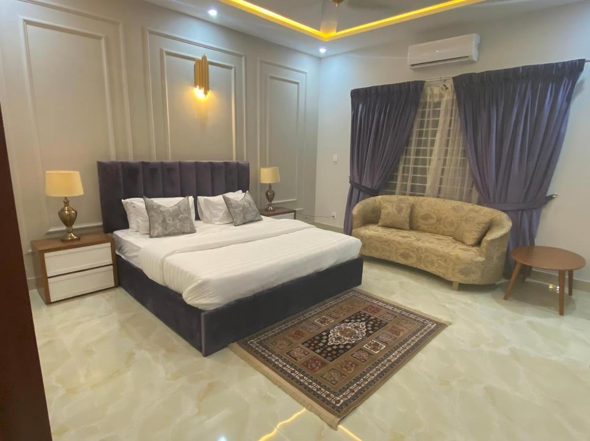 Canadian Inn Исламабад Экстерьер фото